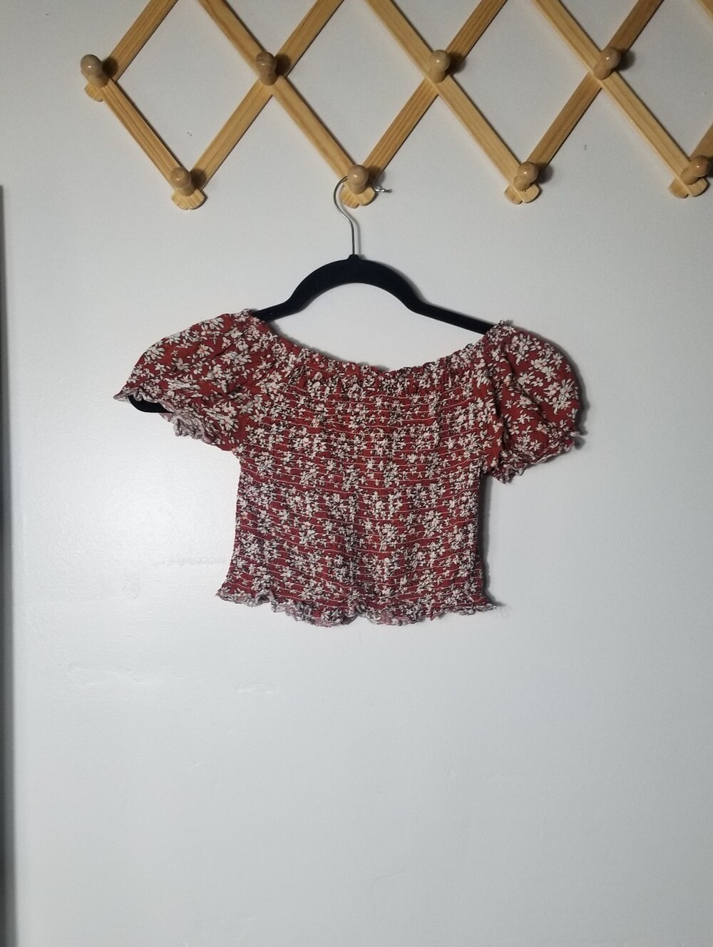 WOMEN'S FLORAL CROPPED OFF SHOULDER TOP SIZE S/M